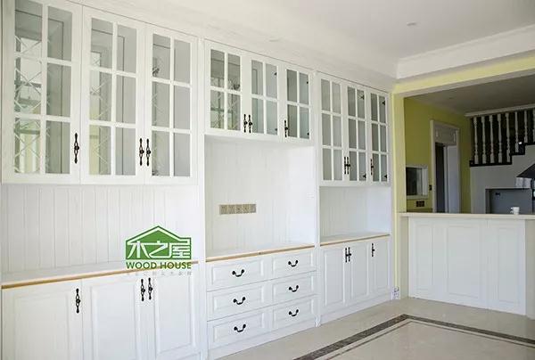 纯白色家具变黄怎么办?